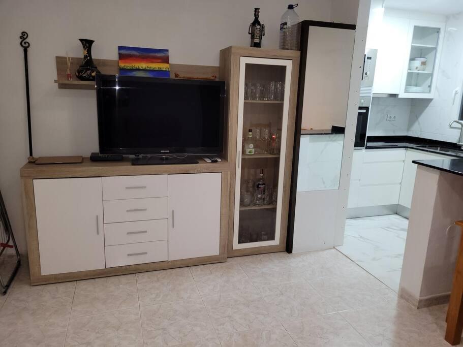 Apartamento Bajo Con Terraza Y Piscina Torrevieja Exterior photo