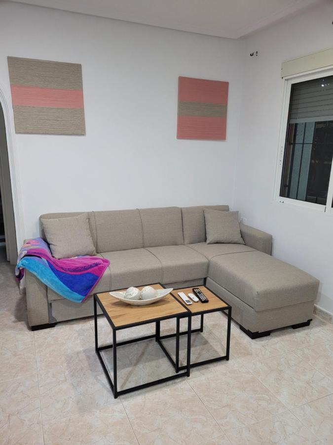 Apartamento Bajo Con Terraza Y Piscina Torrevieja Exterior photo