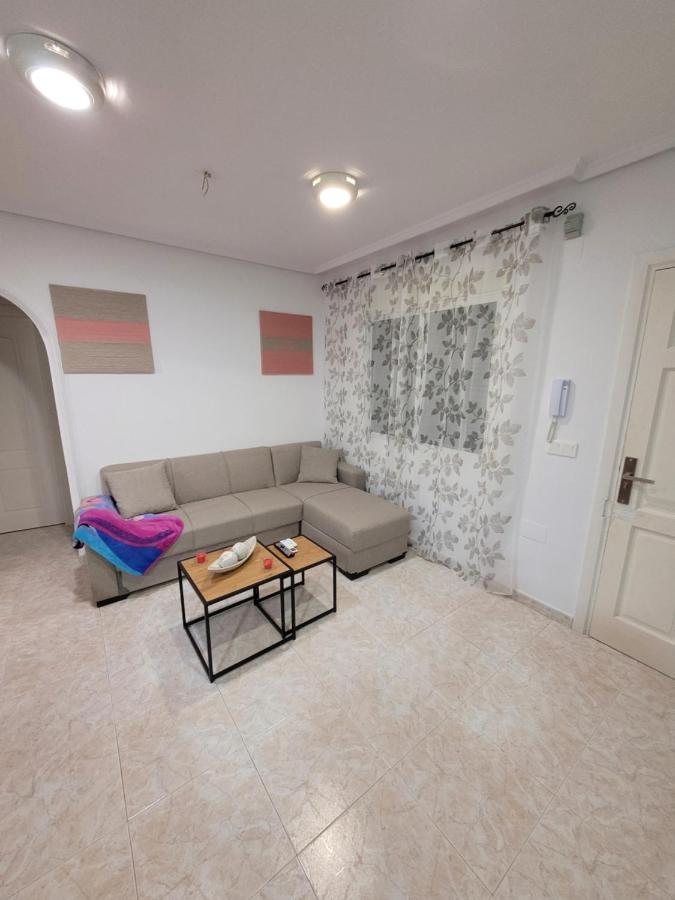 Apartamento Bajo Con Terraza Y Piscina Torrevieja Exterior photo