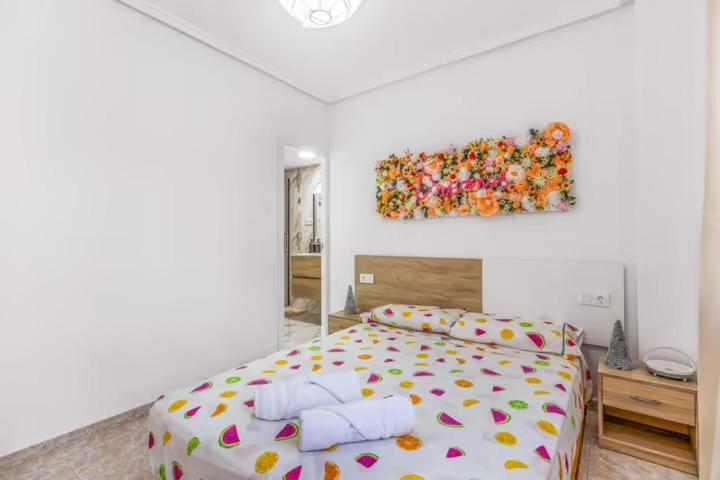 Apartamento Bajo Con Terraza Y Piscina Torrevieja Exterior photo